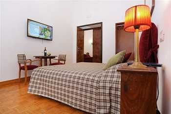 Houspitality Caesar Alojamento de Acomodação e Pequeno-almoço 3*