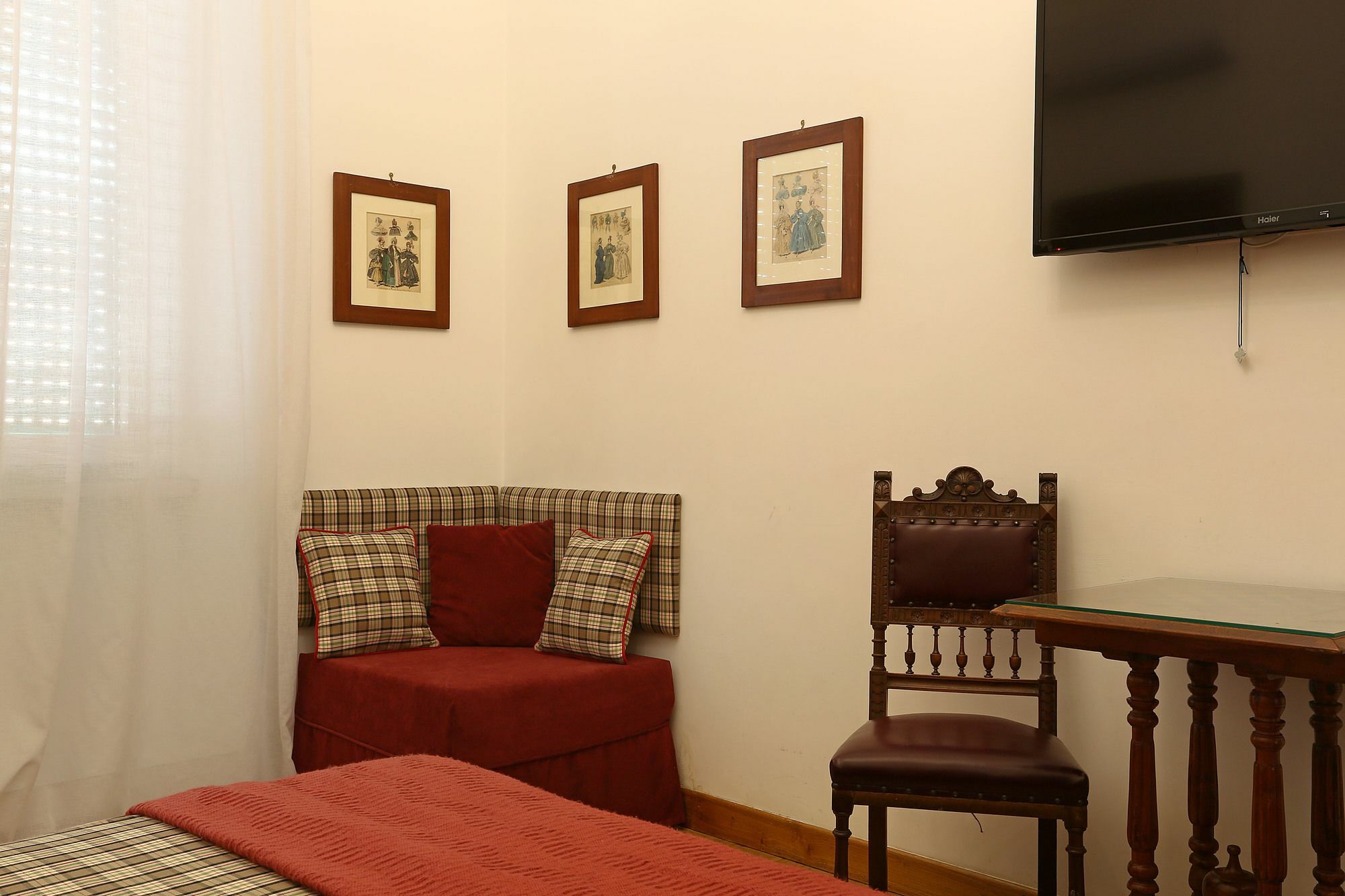 Houspitality Caesar Acomodação com café da manhã  3*